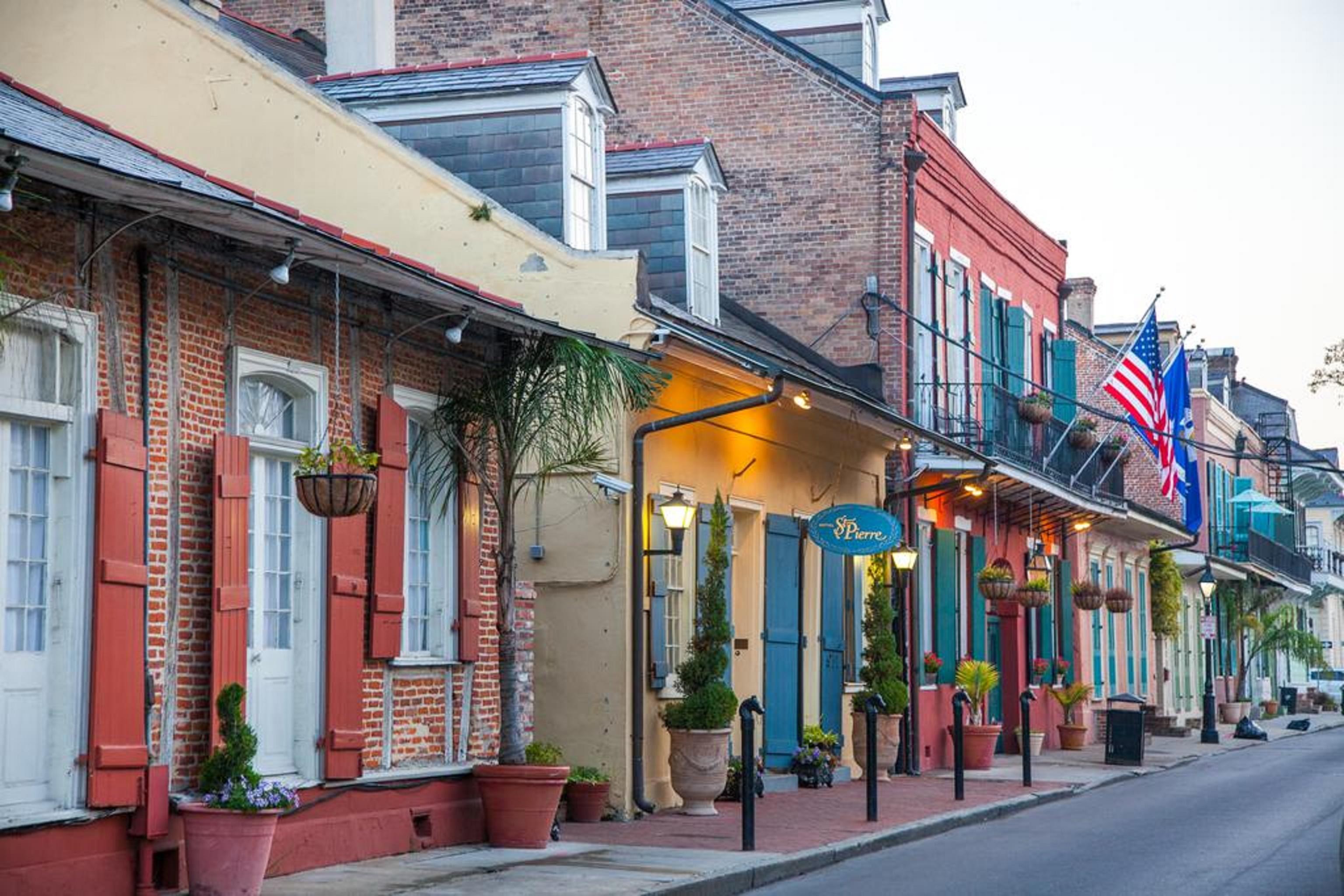 Hotel St. Pierre French Quarter New Orleans Exterior photo