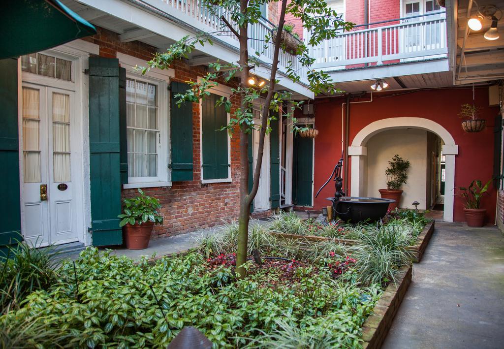 Hotel St. Pierre French Quarter New Orleans Exterior photo